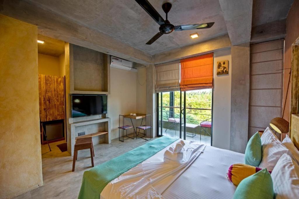 White Moon Resort Gampaha Eksteriør bilde